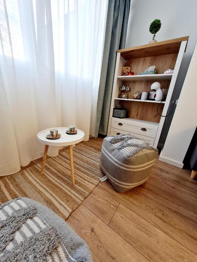 Eden Apartment Cluj Napoca Bagian luar foto